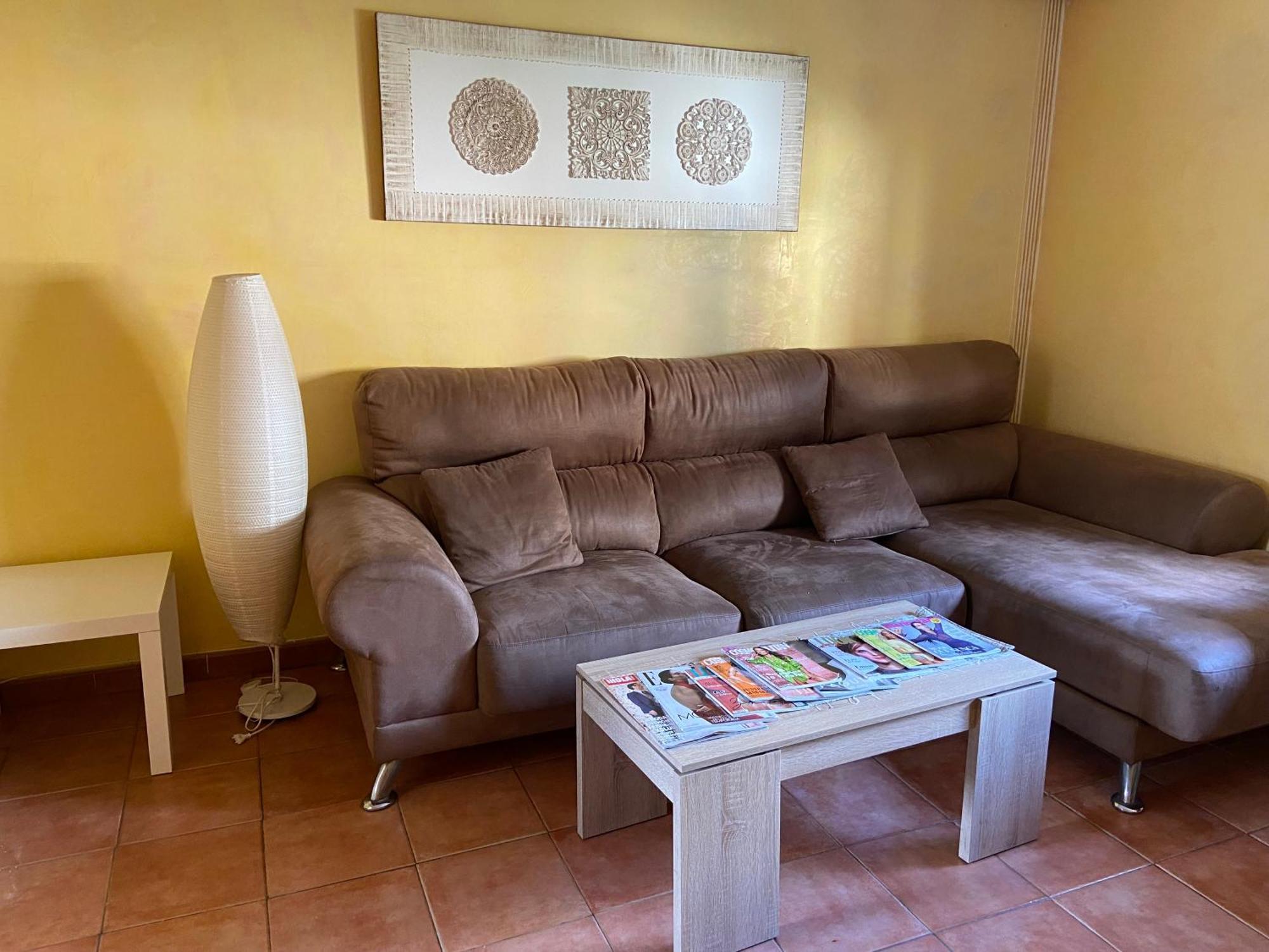 Habitacion Con Cama Matrimonial En Малага Екстериор снимка